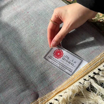 Al Rawdha Prayer Mat Arched with matching handbag